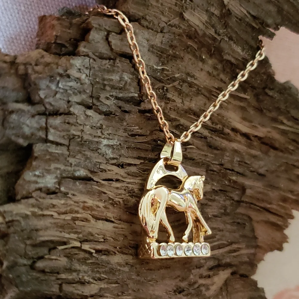 Saddle Stirrup Necklace. Horse Pony Equestrian Equine Horse Saddle Vaquero Rodeo - Picture 5 of 14